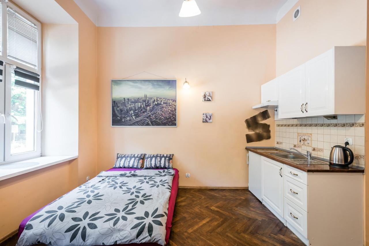 Adam12 Apartment Krakow Luaran gambar